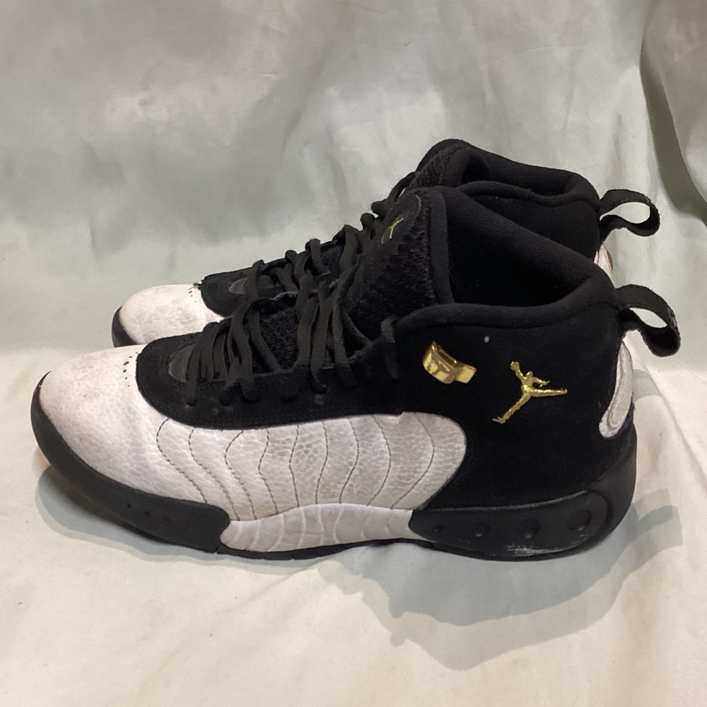 Jordan Women’s Black White Gold Mid-Top Basketball Sneakers - Picture 6 of 11